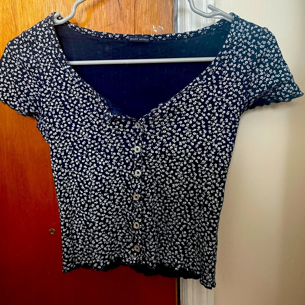 Brandy Melville flower top blue